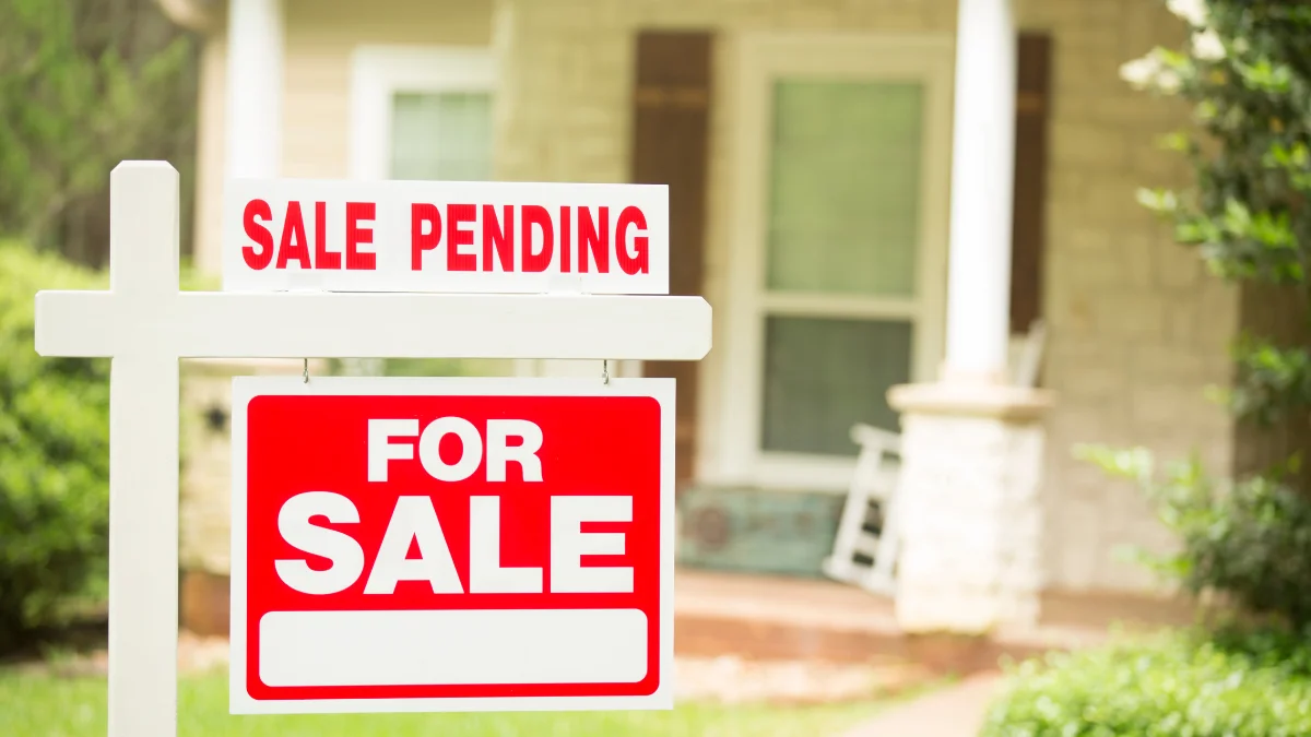 pending home sale sign